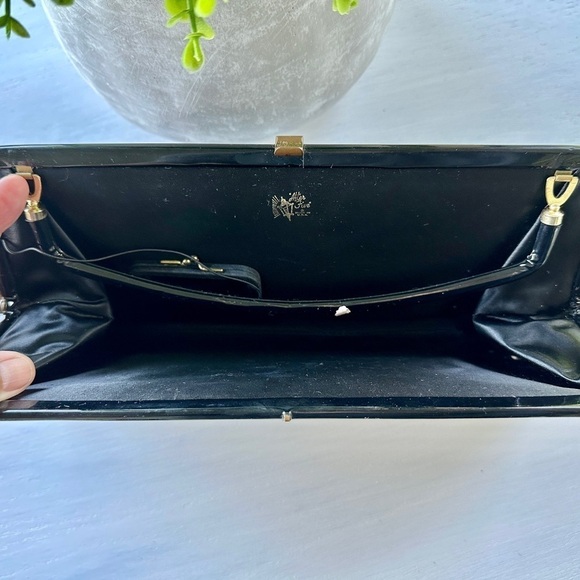 1960’S, AFTER FIVE, CLUTCH BAG OR PURSE WITH HIDDEN INSIDE HANDLE. - Picture 4 of 10